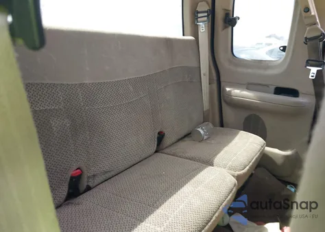 2000 Ford F-150 Work Series/Xl/Xlt z USA, uszkodzony, nr VIN 1FTZX1728YNB97353